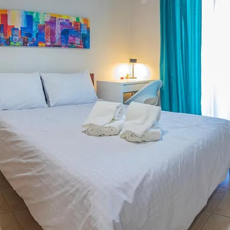 Comfortable And With A Large Balcony Chalkís